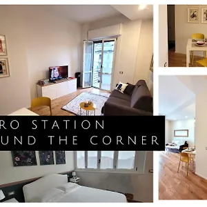 Apartment La Milanese, Appartamento Moderno Con Balcone - Metro Isola A 2 Min Italy